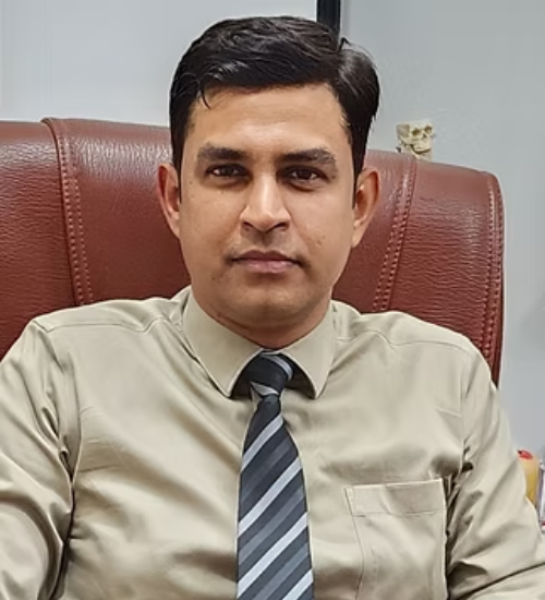 Dr. Dr. Vinay Kumaraswamy - Consultant Orthopedic Surgeon, Joint Replacement & Sports Medicine Specialist Dr. Vinay